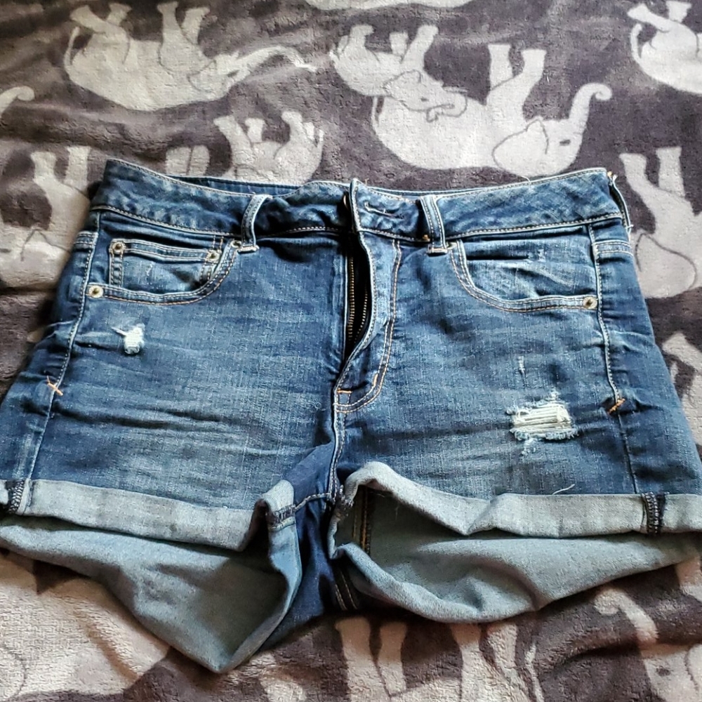AE shorts